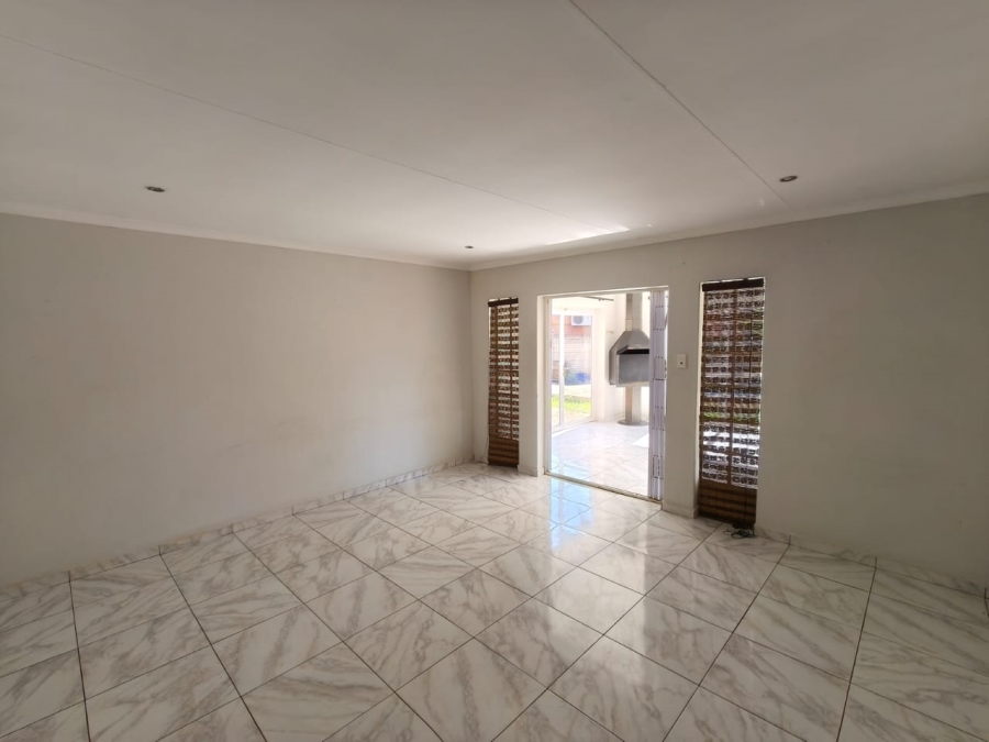 4 Bedroom Property for Sale in Cashan North West